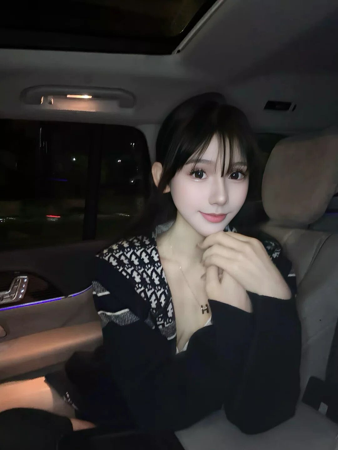 留学生约炮约爱加line:qj98877可上门