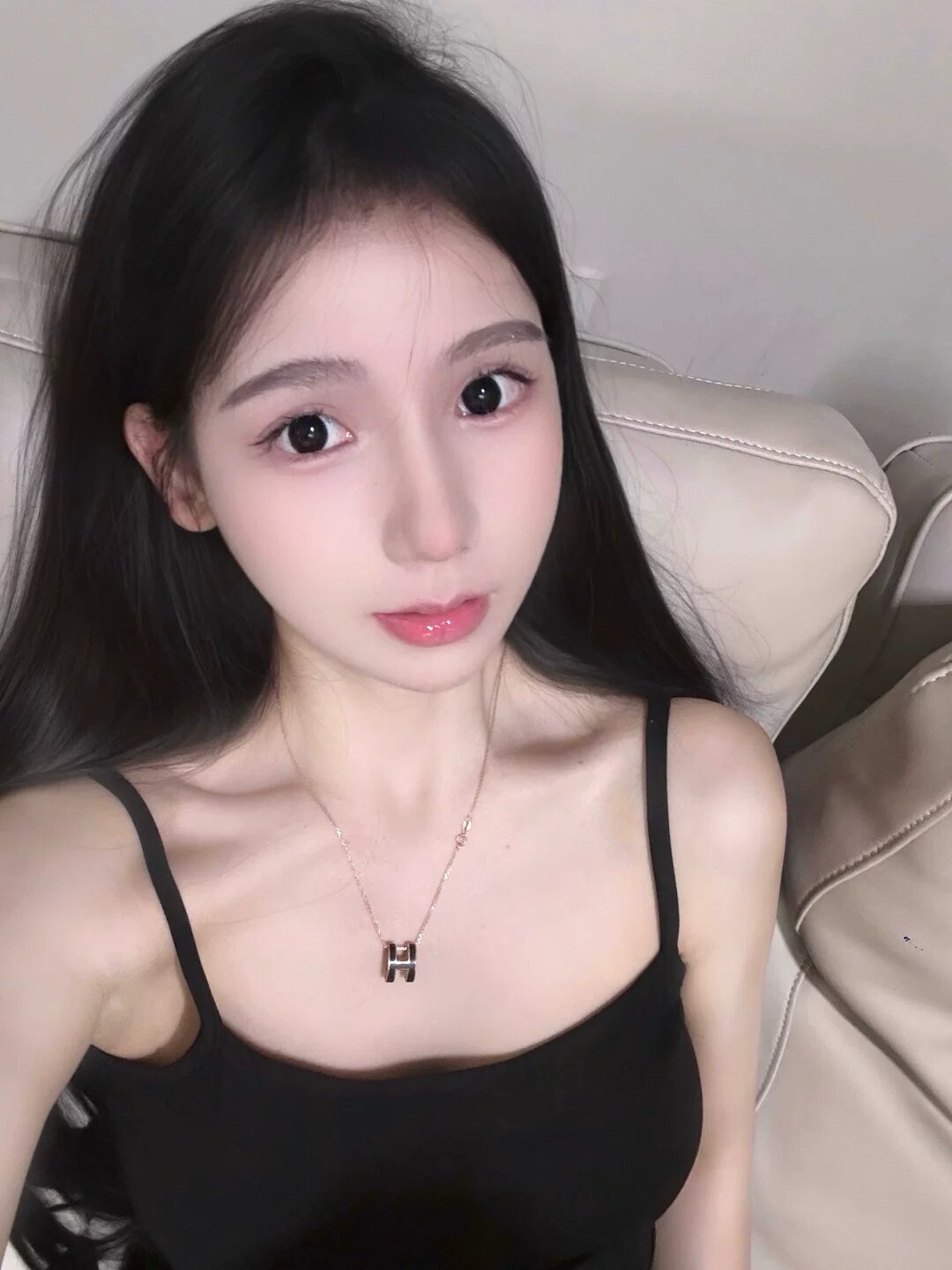 留学生约炮约爱加line:qj98877可上门