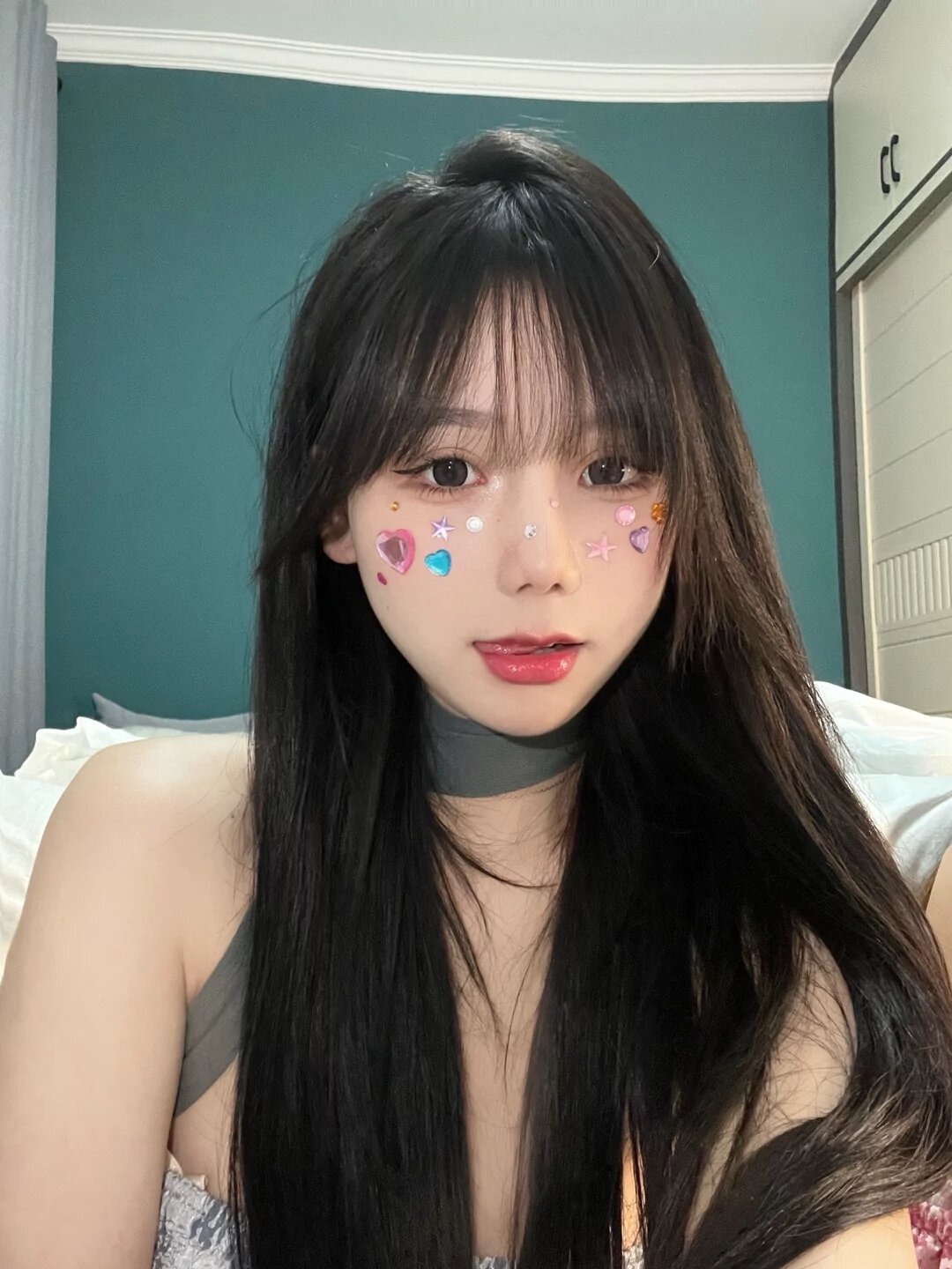 留学生约炮约爱加line：qj98877可上门