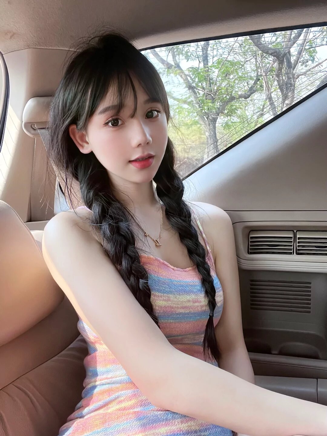 留学生约炮约爱加line：qj98877可上门