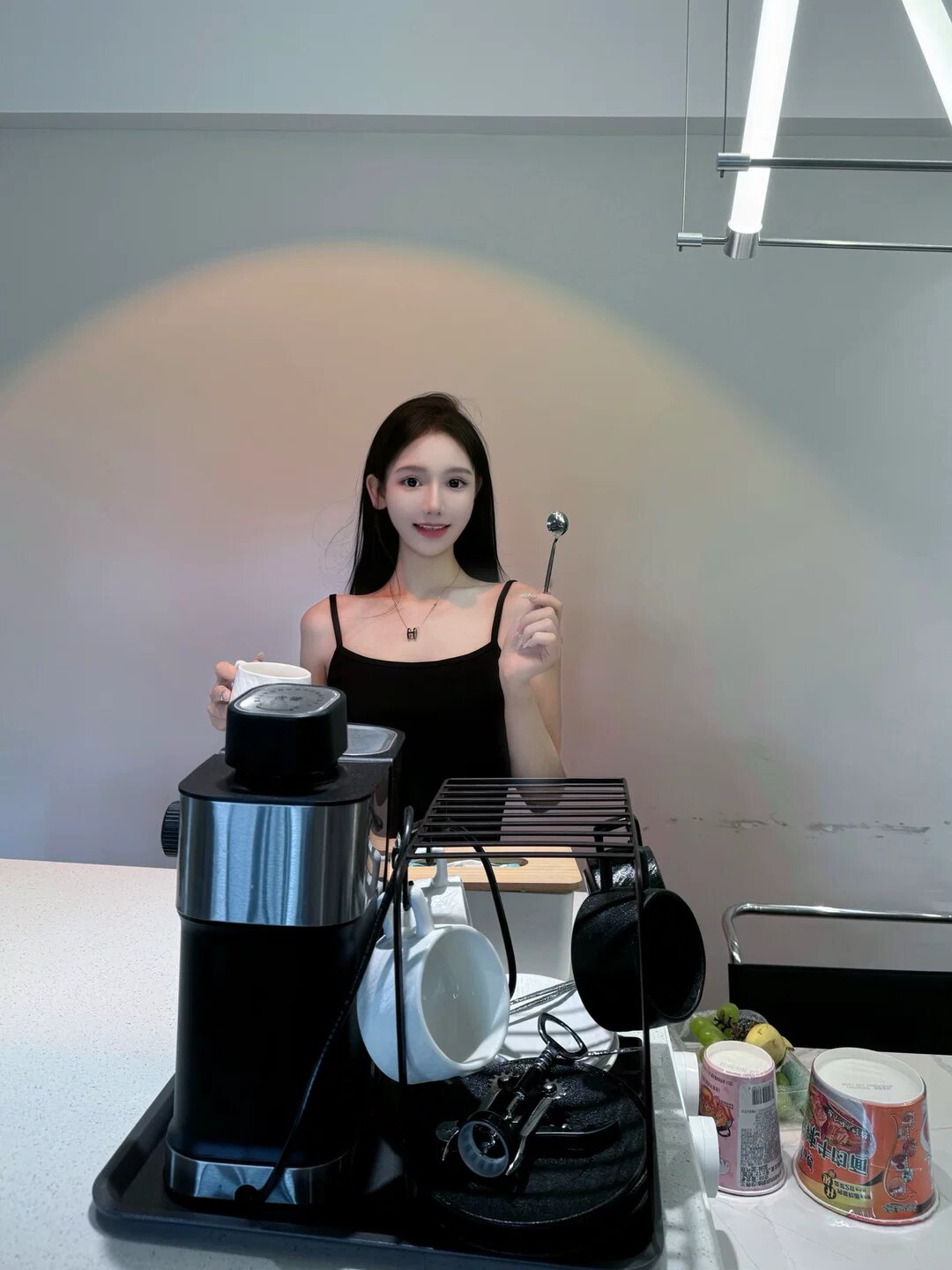 留学生约炮约爱加line：qj98877可上门
