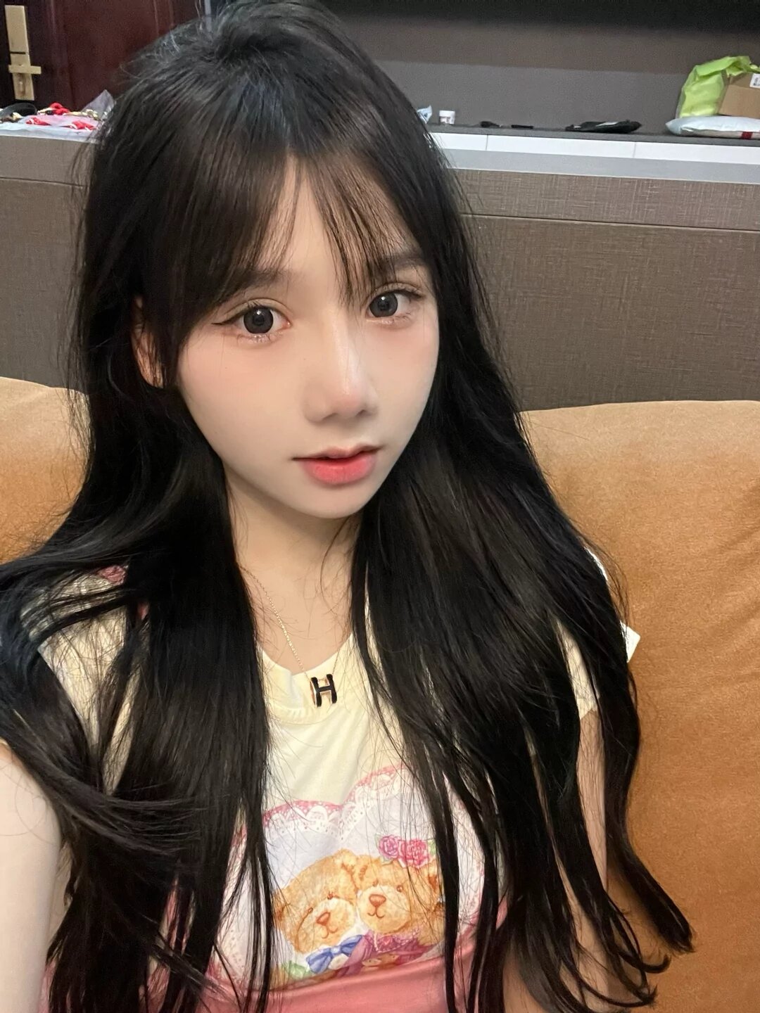 留学生约炮约爱加line:qj98877可上门