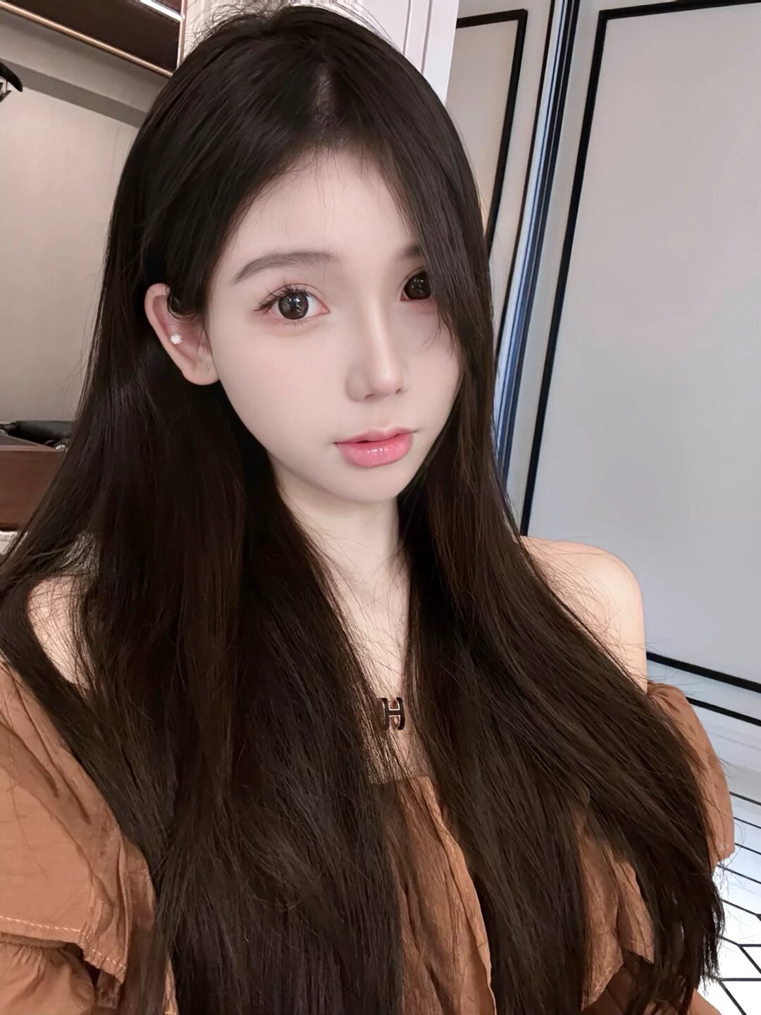 留学生约炮约爱加line:qj98877可上门