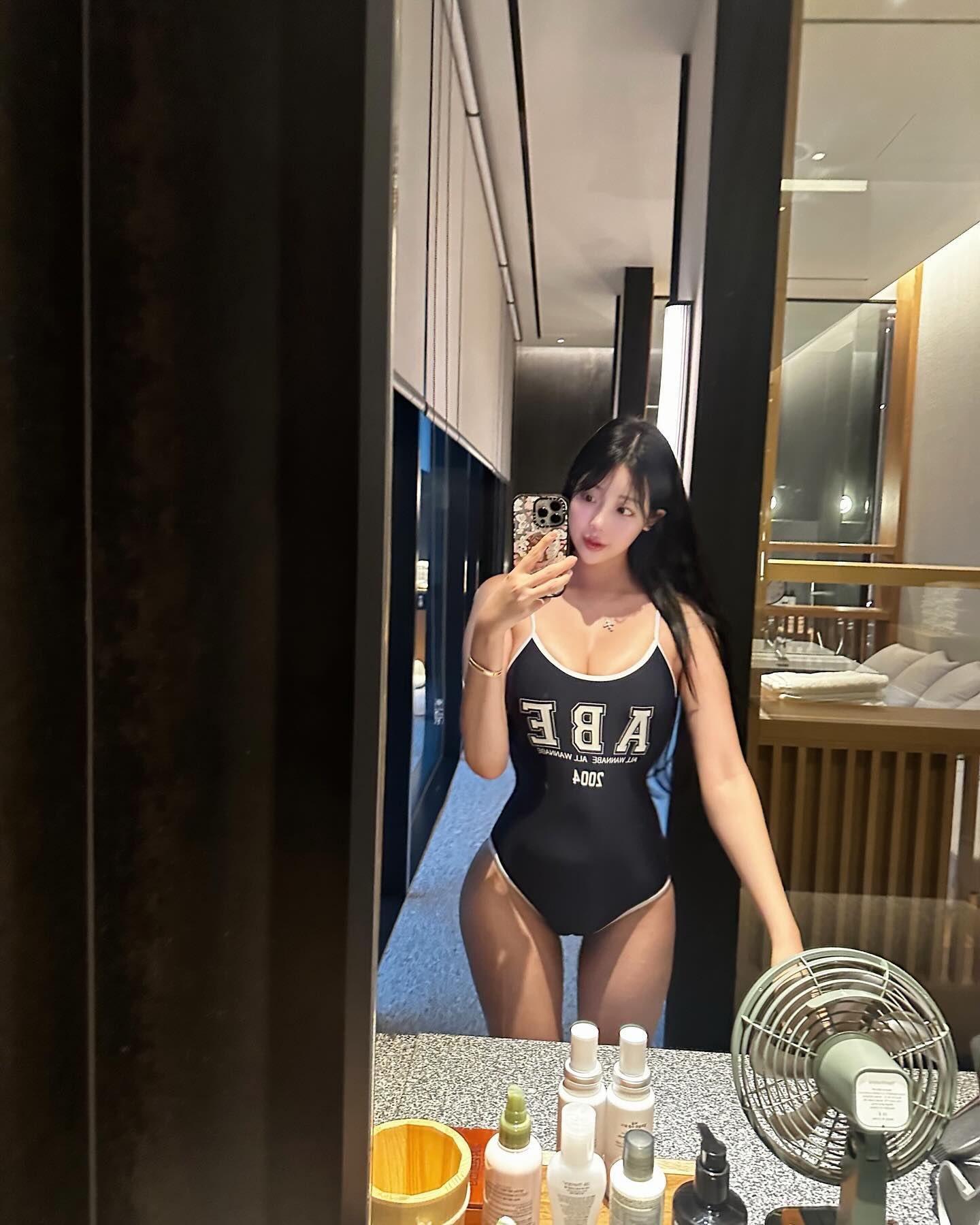 留学生约炮约爱加line:qj98877可上门