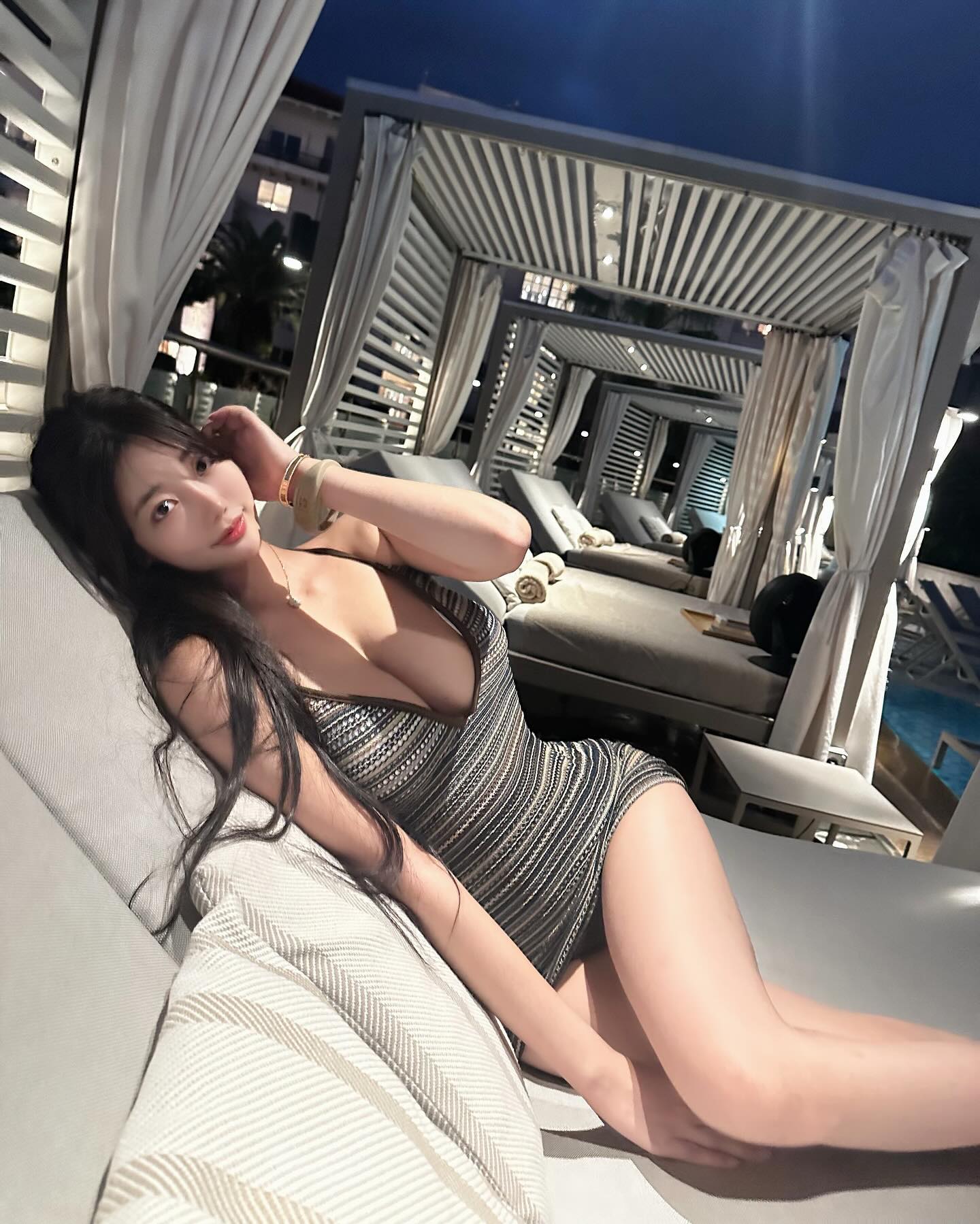 留学生约炮约爱加line:qj98877可上门