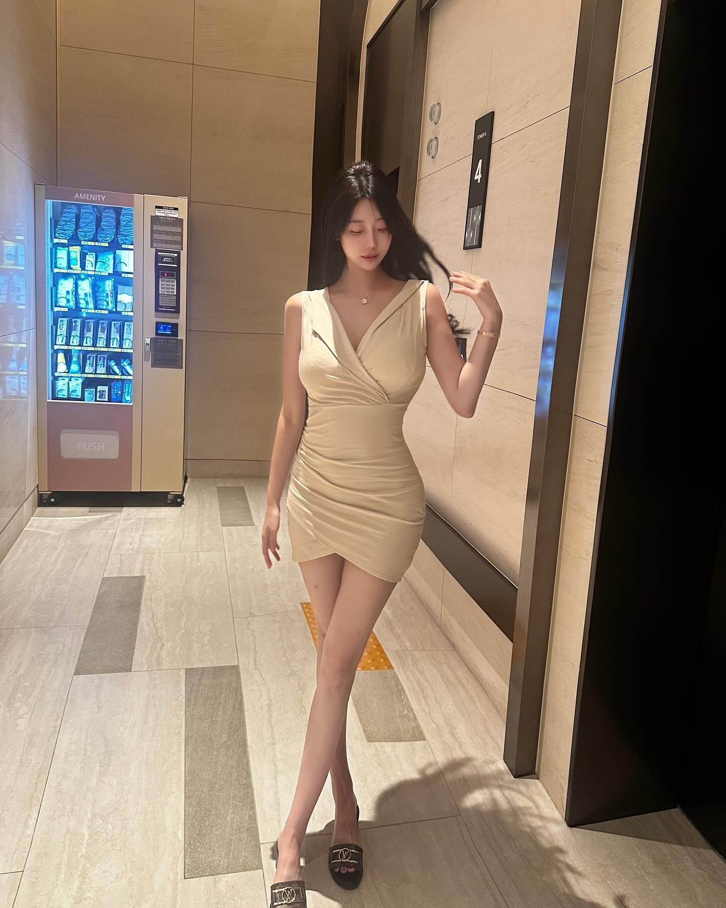 留学生约炮约爱加line:qj98877可上门