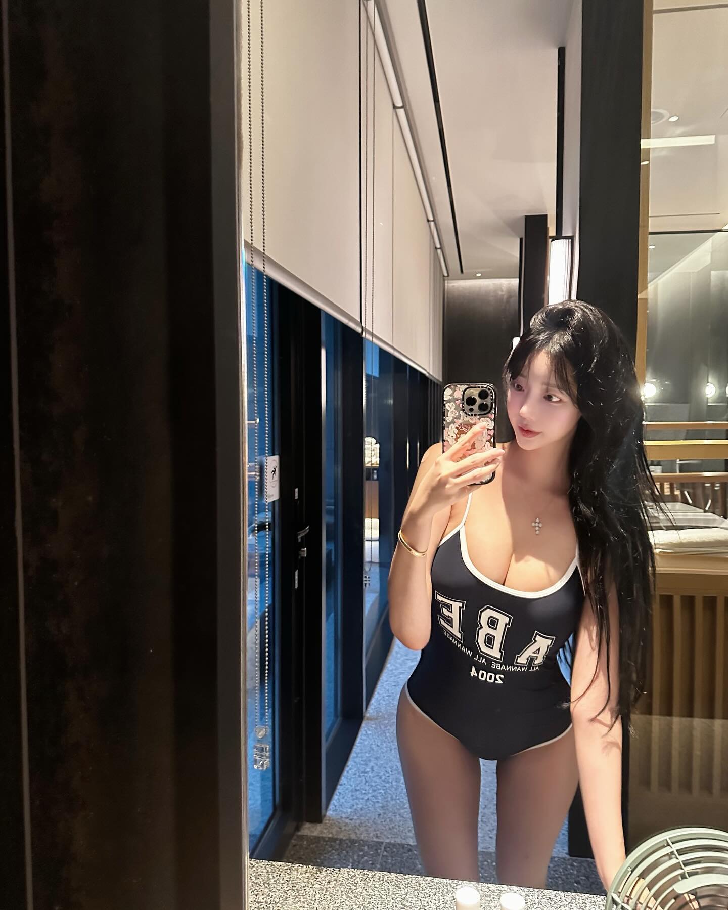 留学生约炮约爱加line:qj98877可上门