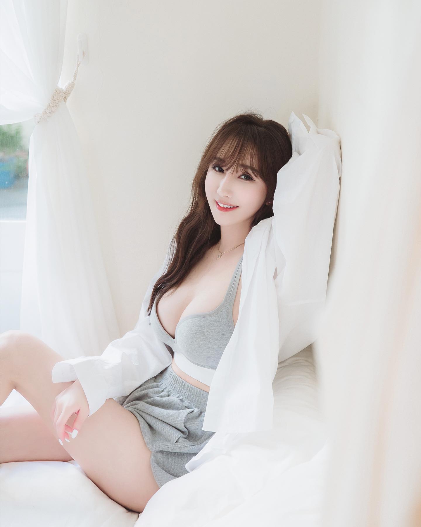 留学生约炮约爱加line：wt8135可上门