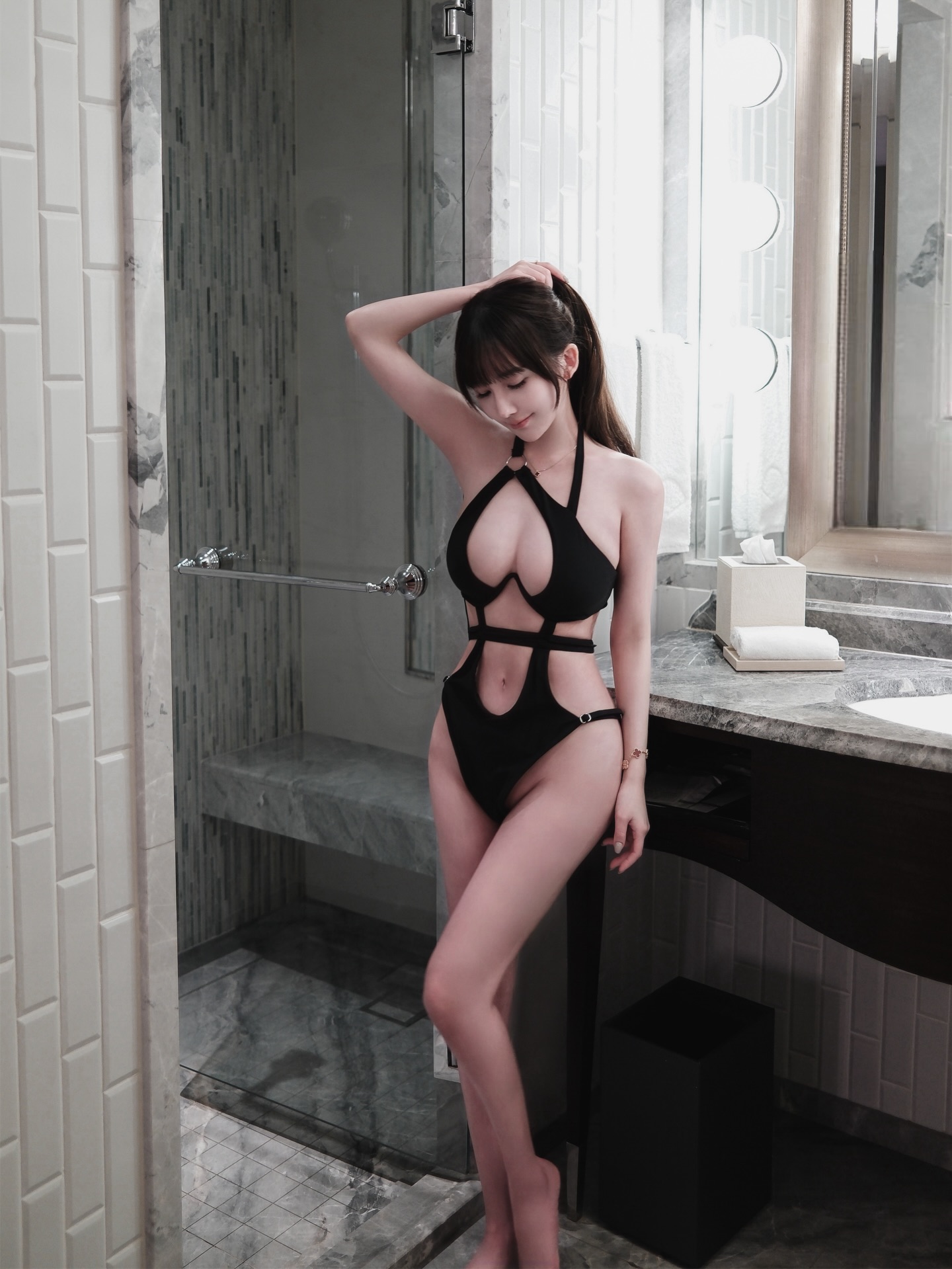 留学生约炮加LINE: wt8135 可上门