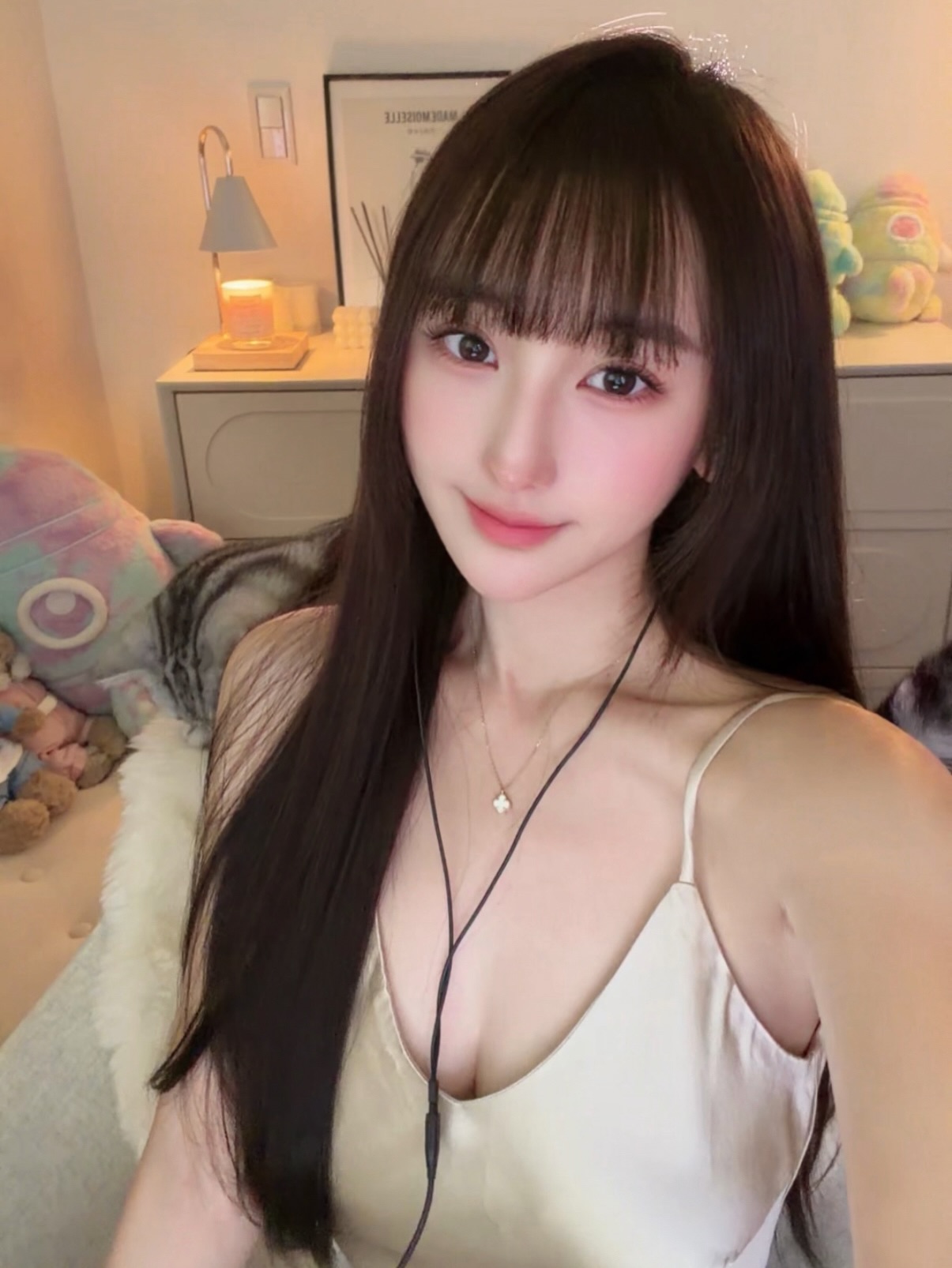 留学生约炮约爱加LINE: wt8135