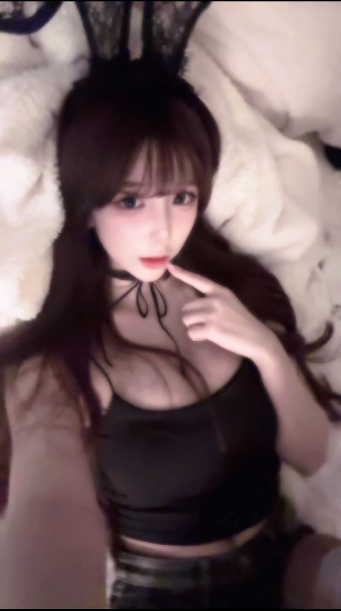 留学生约炮约爱加line：qj98877一条龙服务了