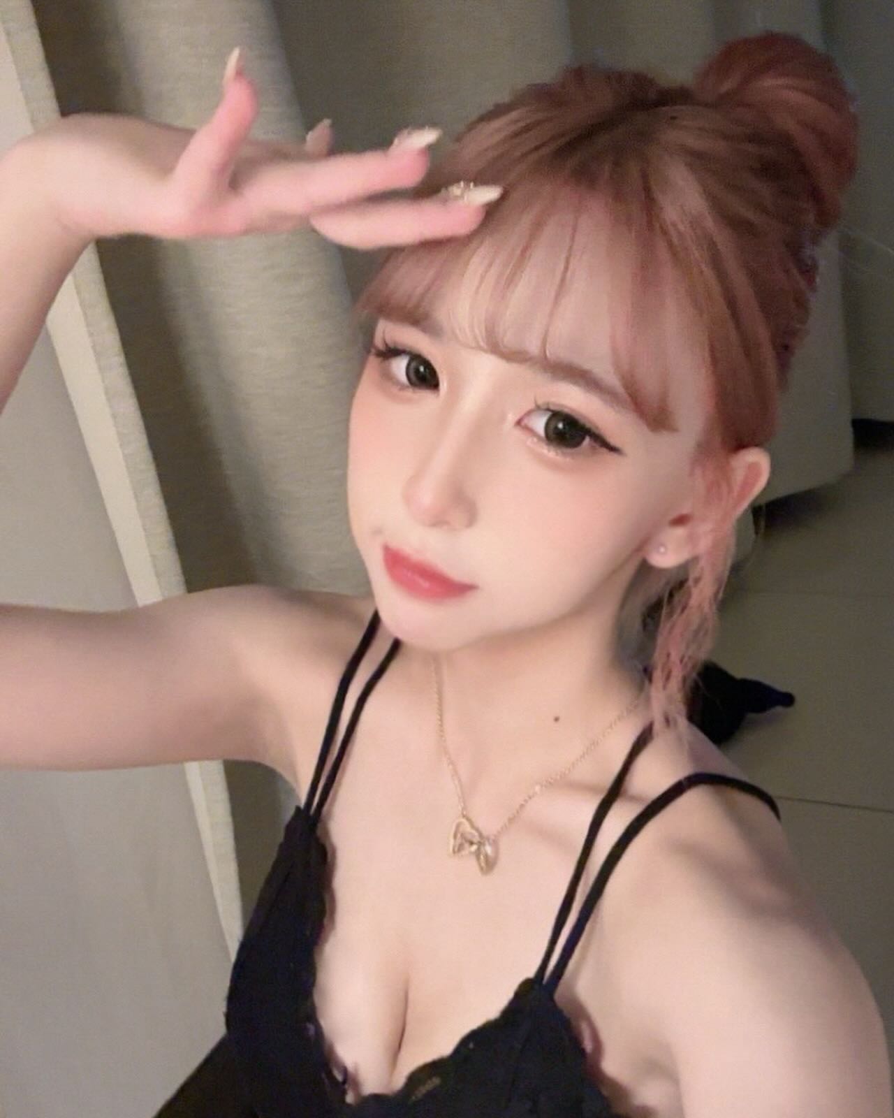 留学生约爱约炮加line：qj98877一条龙